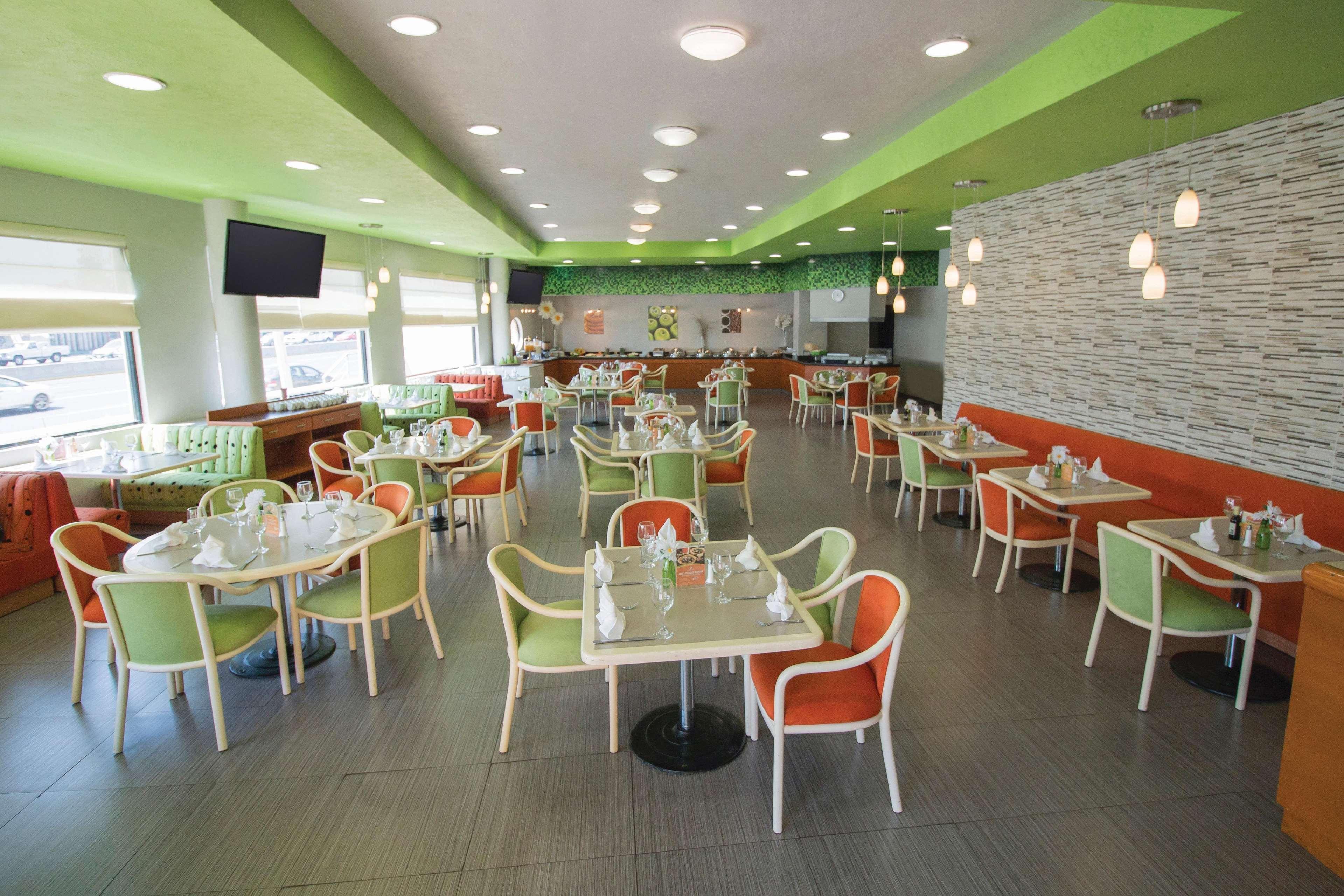 Chn Hotel Monterrey Norte, Trademark Collection By Wyndham Экстерьер фото