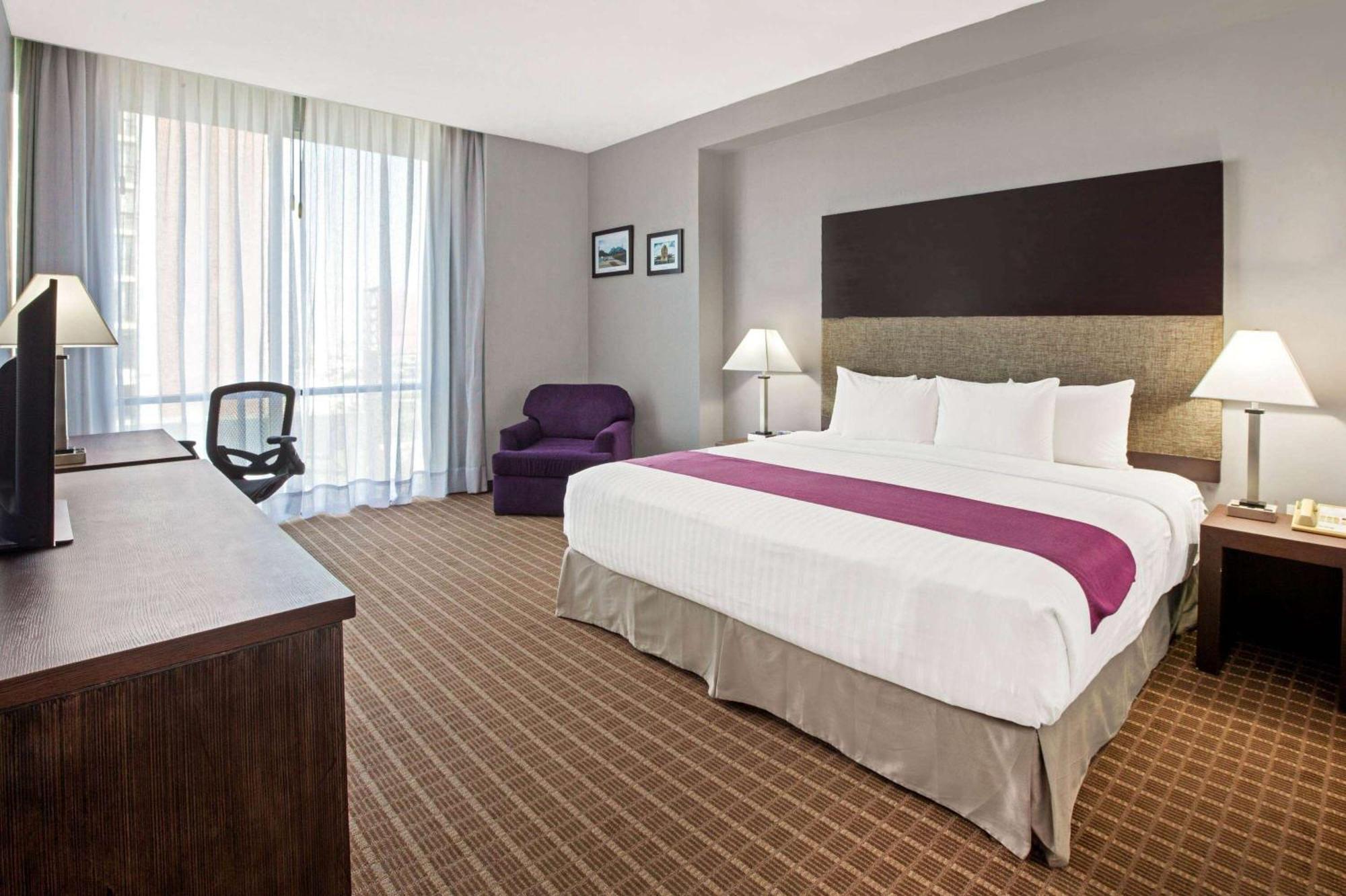 Chn Hotel Monterrey Norte, Trademark Collection By Wyndham Экстерьер фото