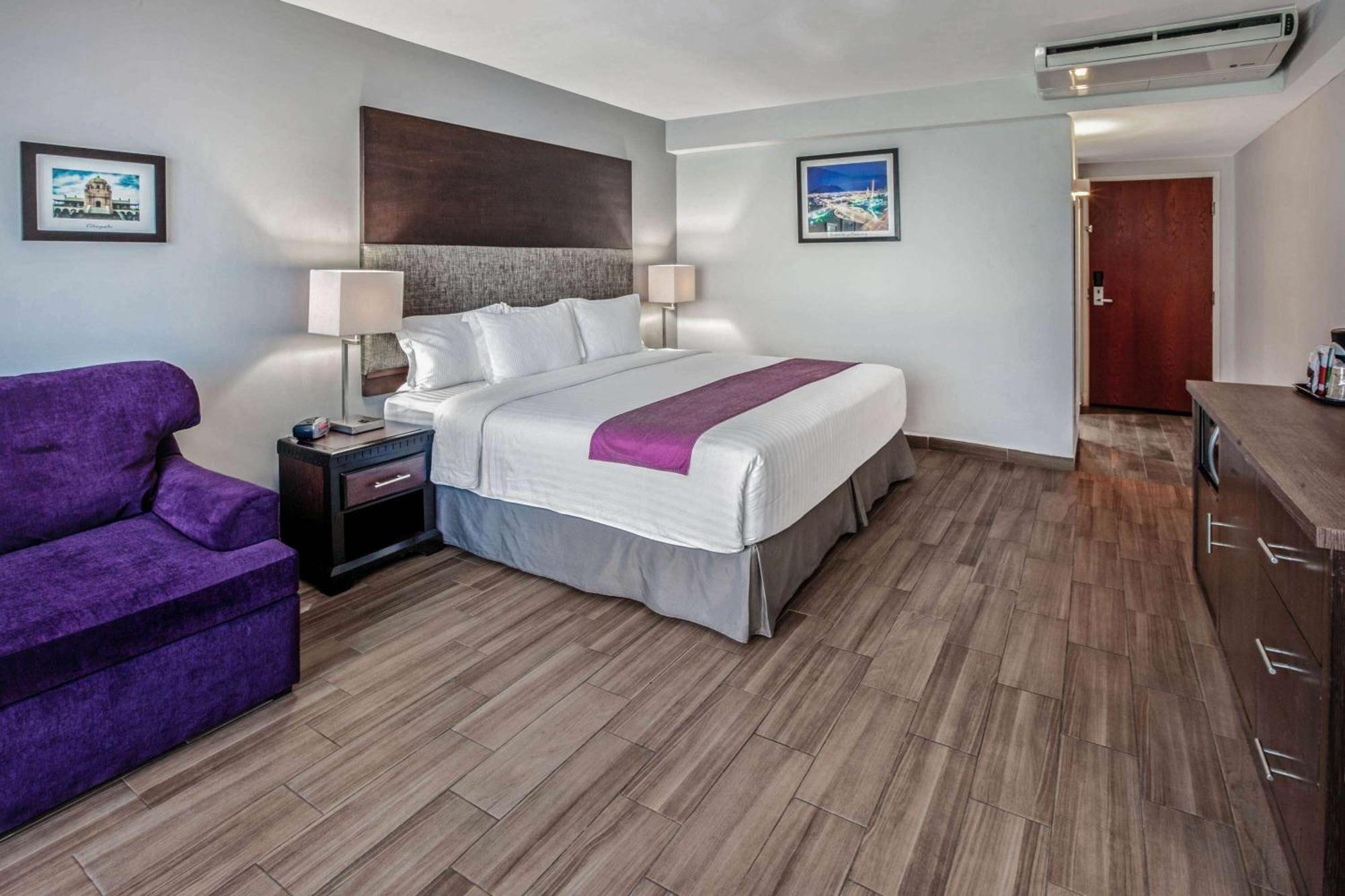 Chn Hotel Monterrey Norte, Trademark Collection By Wyndham Экстерьер фото