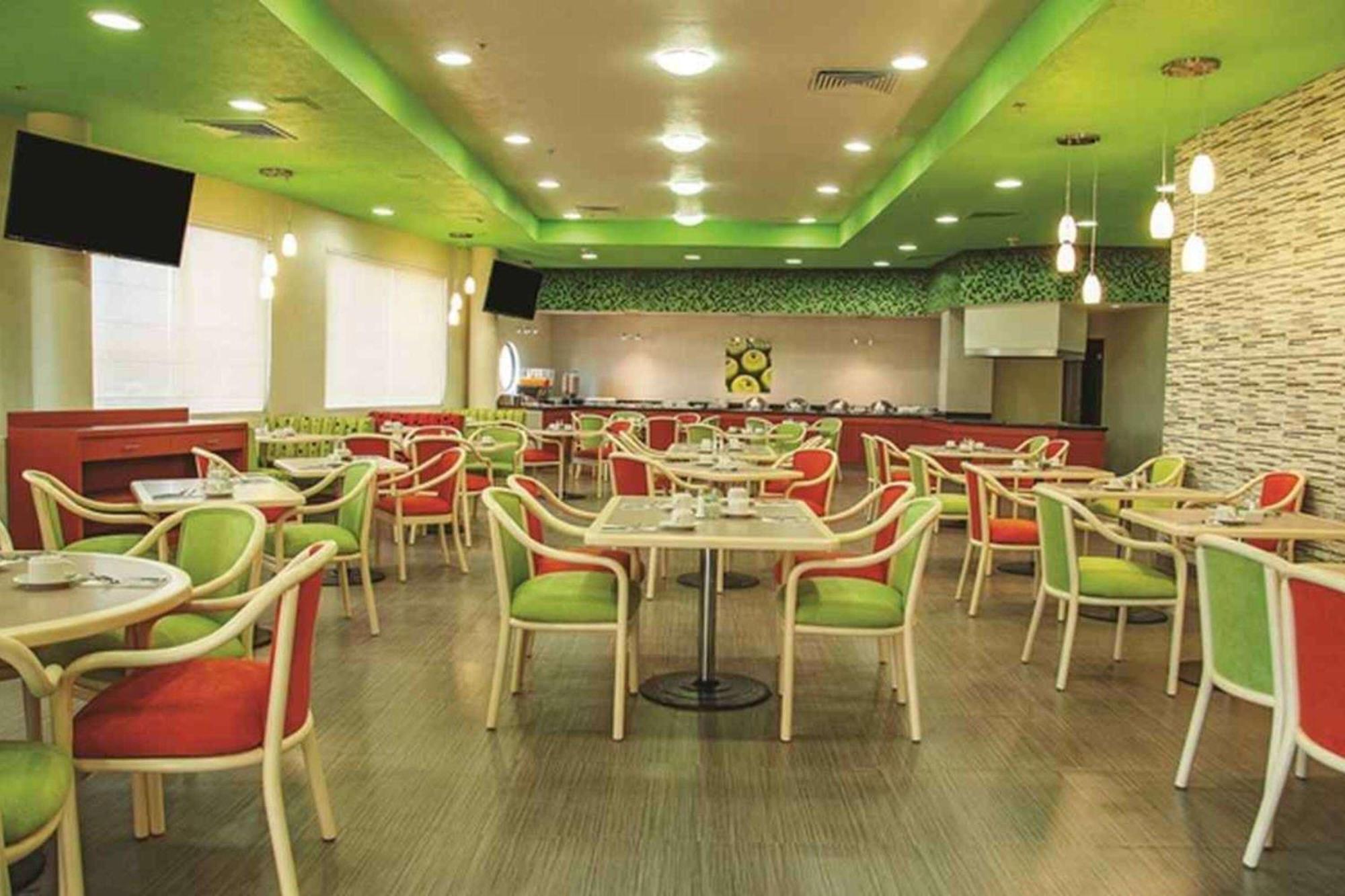 Chn Hotel Monterrey Norte, Trademark Collection By Wyndham Экстерьер фото