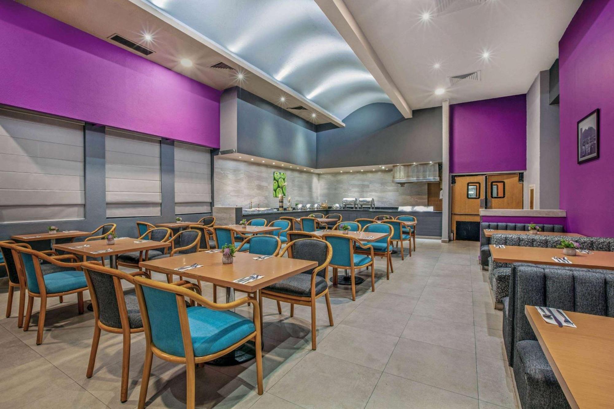 Chn Hotel Monterrey Norte, Trademark Collection By Wyndham Экстерьер фото