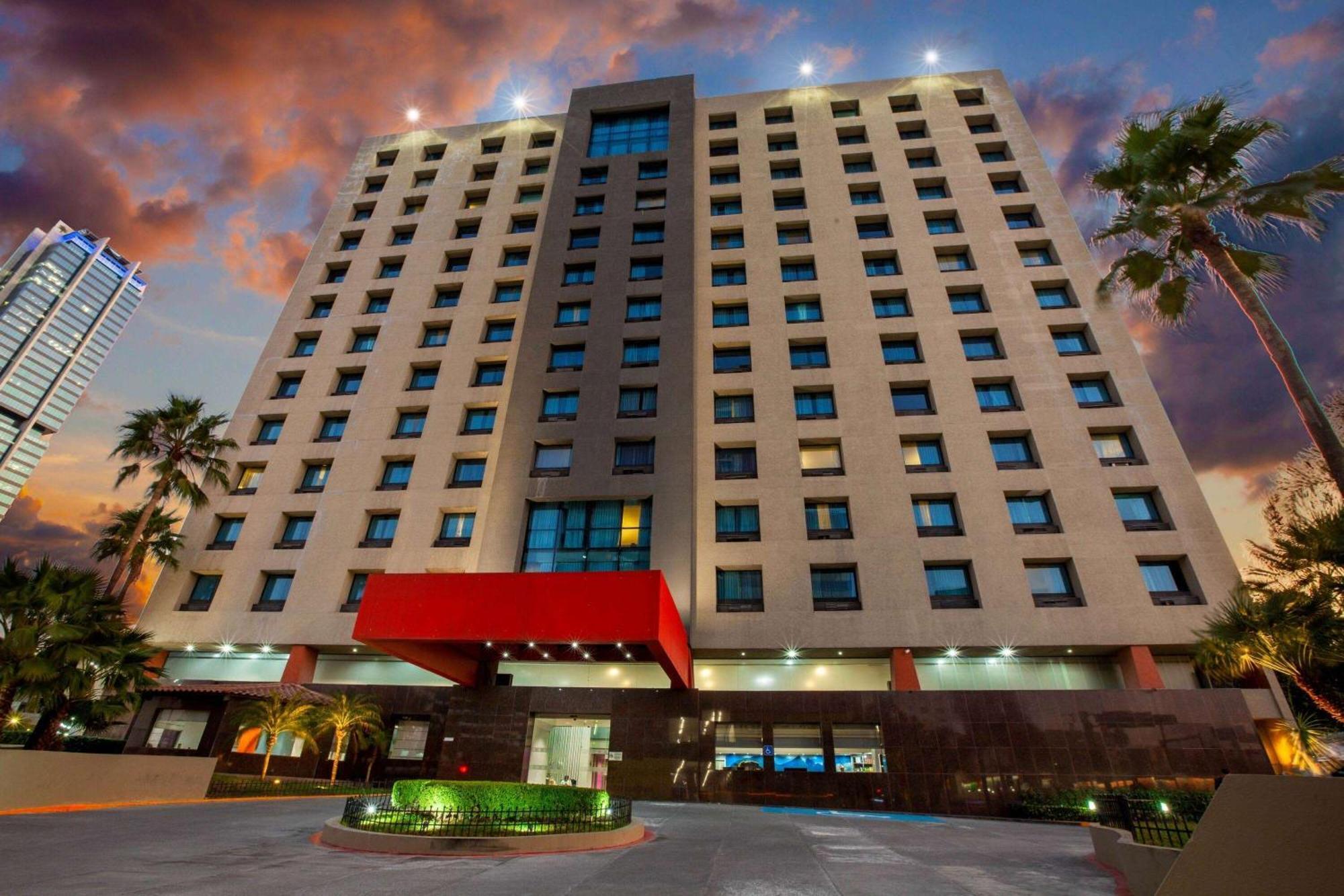 Chn Hotel Monterrey Norte, Trademark Collection By Wyndham Экстерьер фото